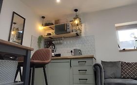 The Nook: Self Contained Annex